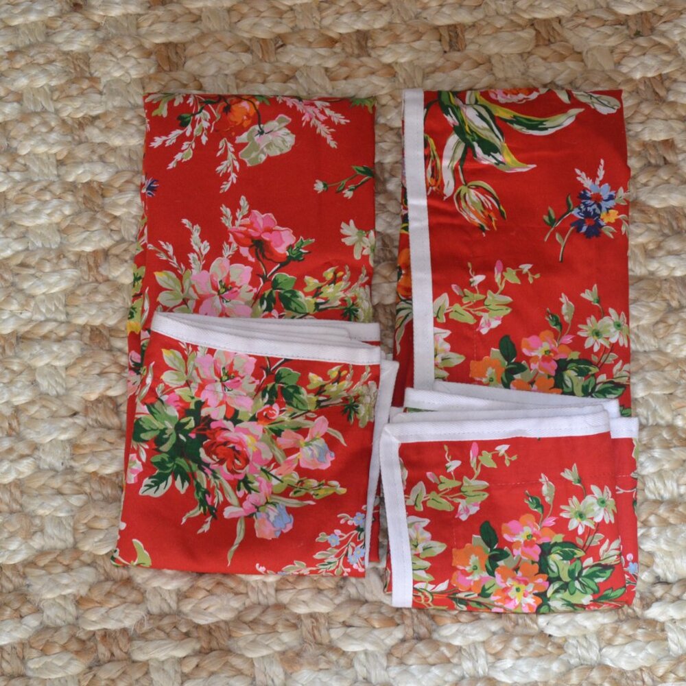 2 NEW Out of Package RALPH LAUREN Belle Harbor Red Floral KING Pillow Shams